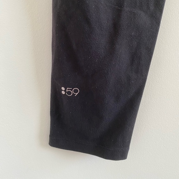 Splits59 Black Highlight Performance Cropped Capri Faux Leather Leggings Size M - Picture 12 of 12